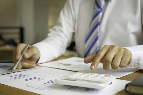 Investir en bourse : maximisez vos profits avec vos connaissances